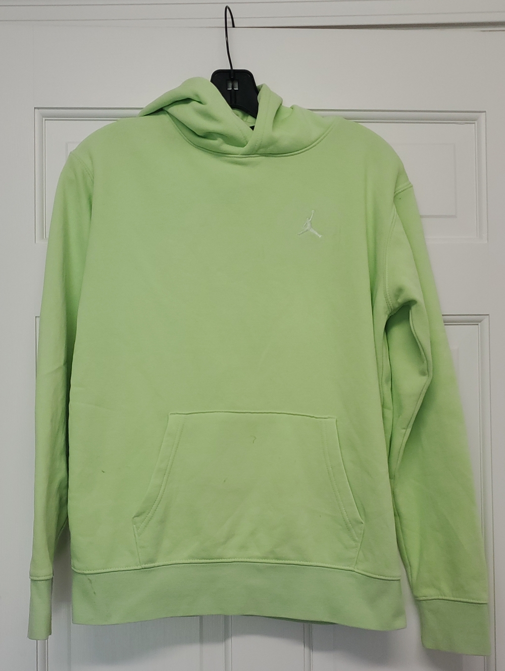 NIKE JORDAN Boys Lime Green Pullover Hoodie with Subtle Jumpman XL